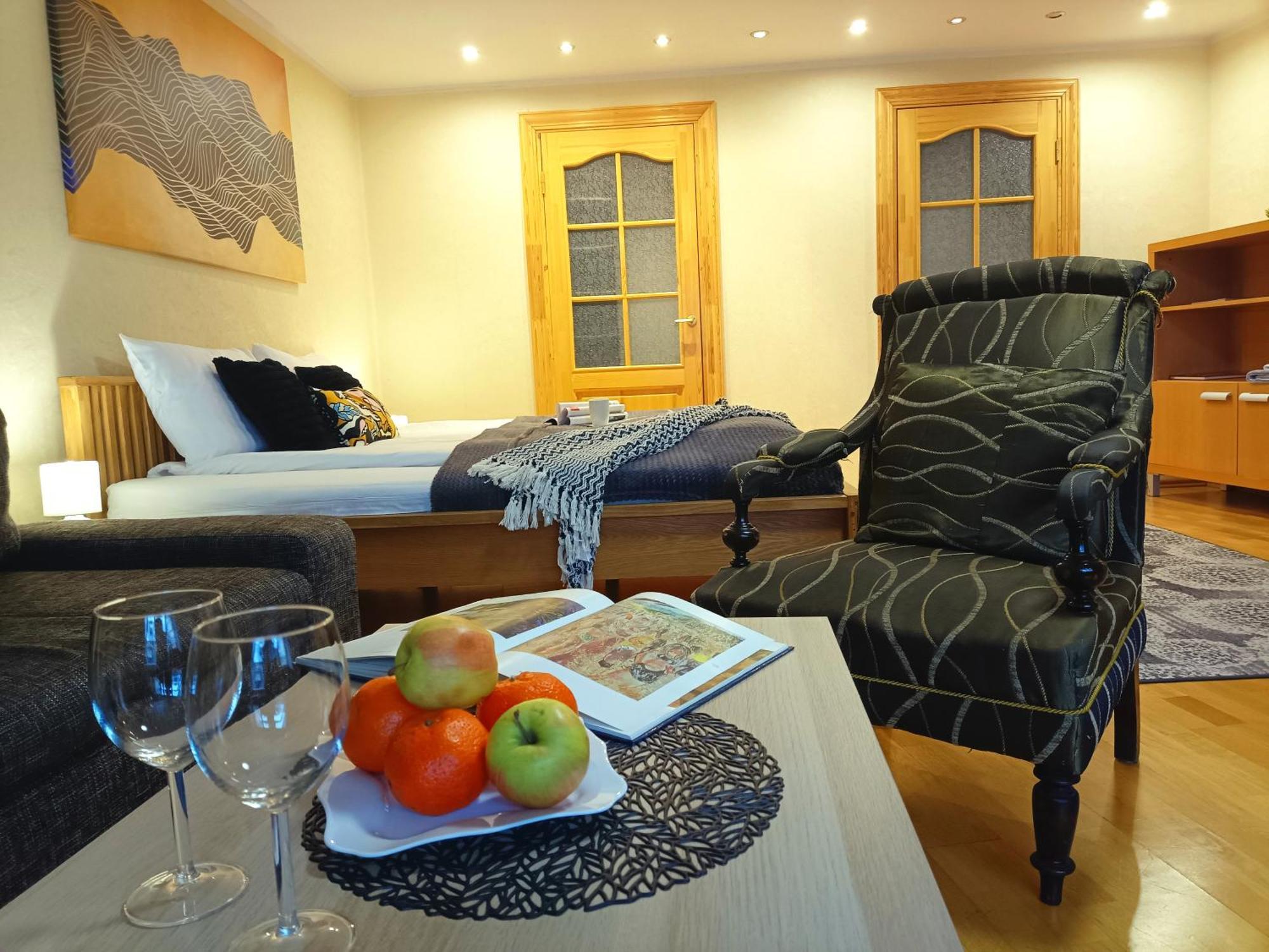 Huoneisto Elegant Old Town Toffee Bliss Apartment, Self Check-in, Steps From Bus Station *